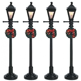 Lemax - GAS LANTERN STREET LAMP, SET OF 4, B/O (4.5V) (LAMPIONI A LANTERNA A GAS)